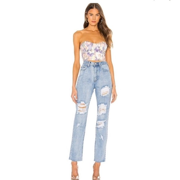 superdown Denim - REVOLVE superdown Ramona Straight Jean in Light Wash
Size 30
